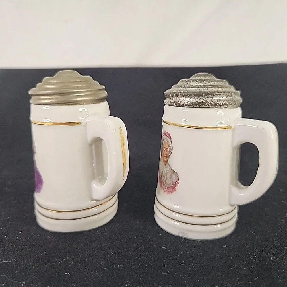Salt & Pepper Shakers Metal Lid George & Martha Washington Colonial Stein Design